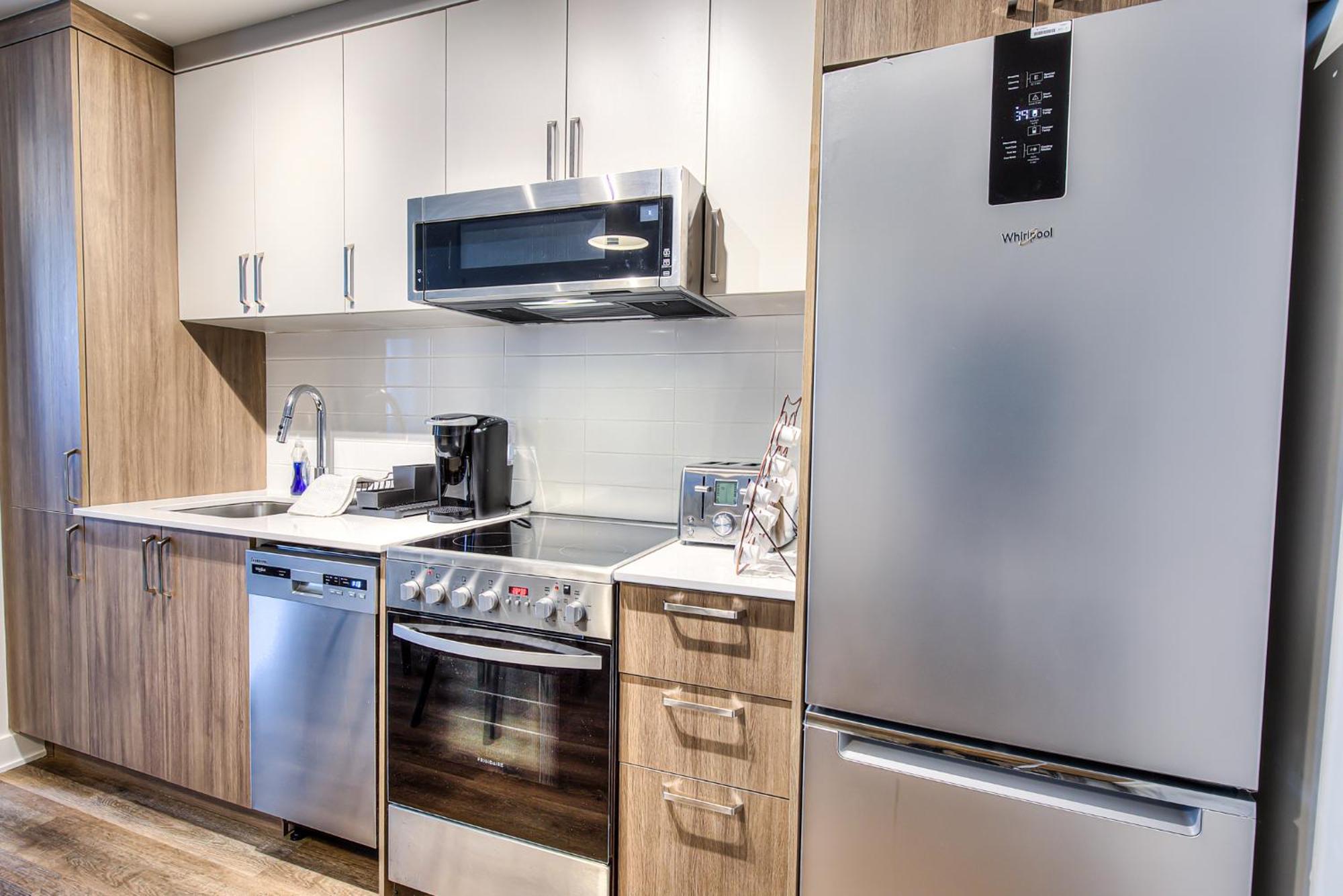 2Br+Gym For Vip Corporate & Students Downtown Mtl Apartment Montreal Exterior photo